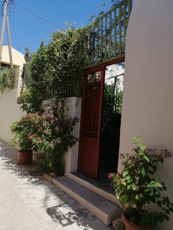 "Eirini" Traditional House Creta Archanes, Αρχάνες Σπίτι Экстерьер фото